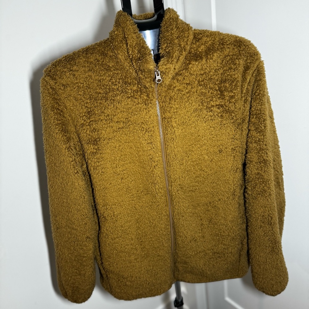 Uniqlo Teddy Fleece Sherpa Jacket (men size: medium)